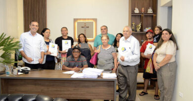 Centenas de famílias da Vila Real recebem a tão sonhada matrícula de imóvel