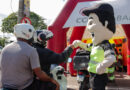 Maio Amarelo: ação educativa orienta motociclistas sobre segurança no trânsito em Jundiaí